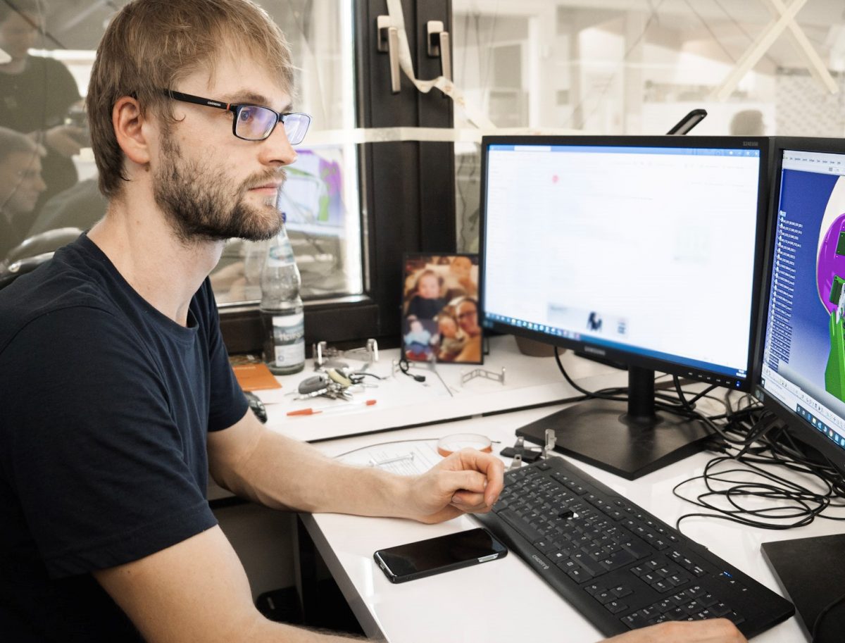 Entwickler bei der Arbeit 